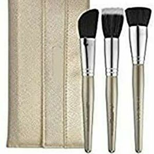 Makeup brushes set of 3